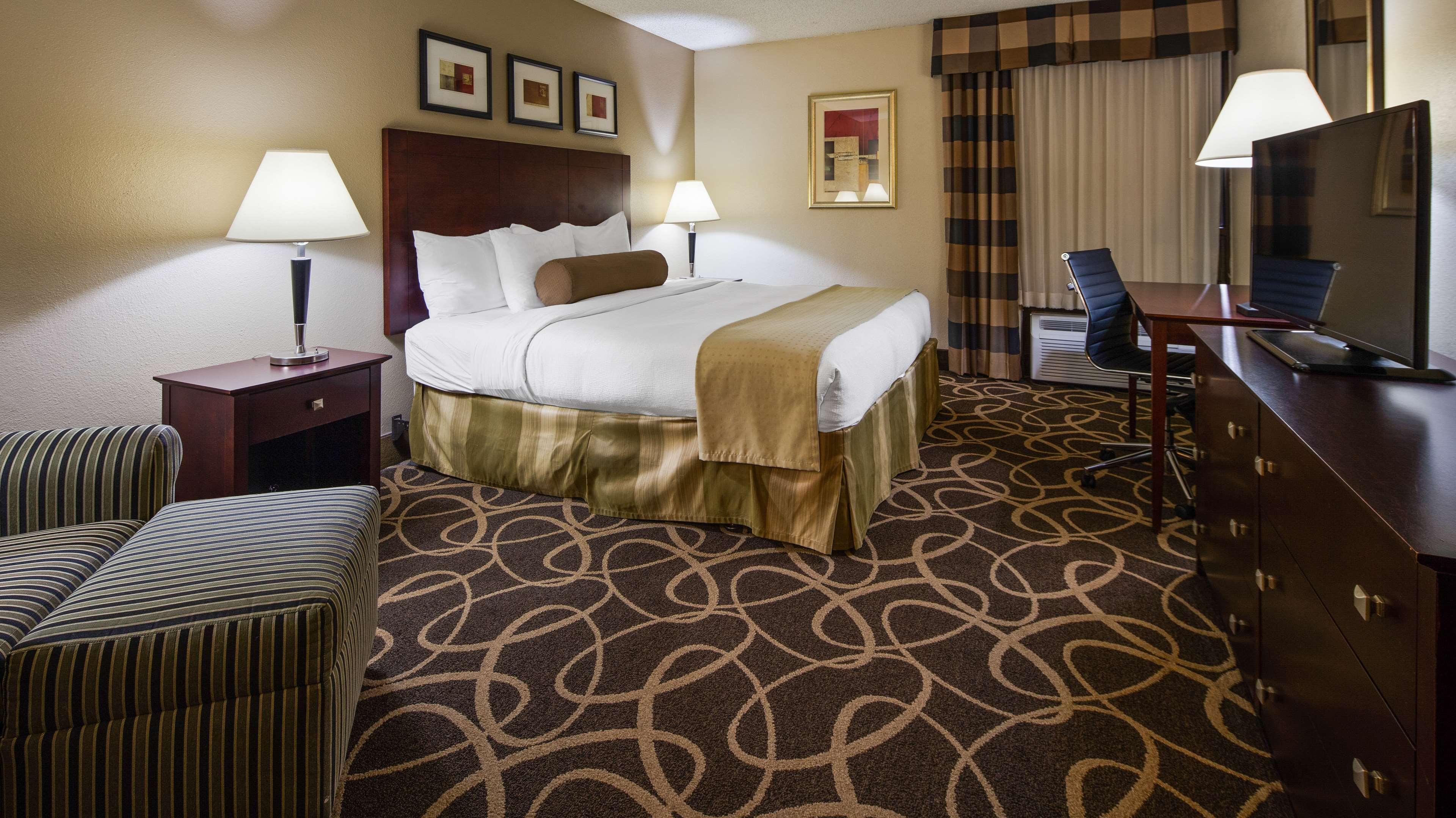 Best Western Plus York Hotel And Conference Center Exterior photo